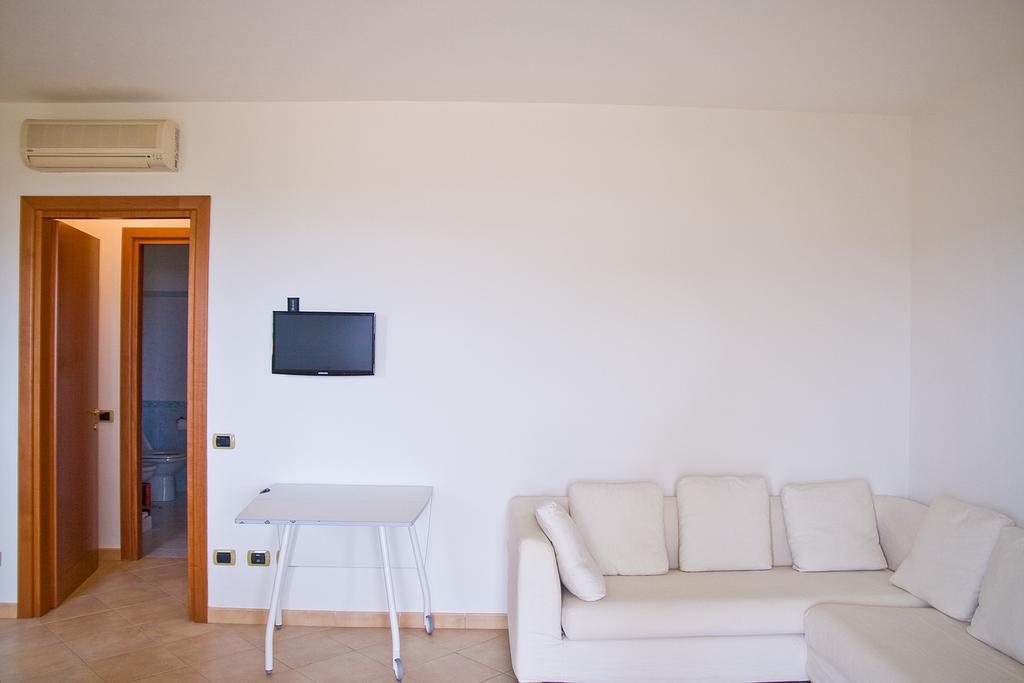 I Mirti Di Porto Pozzo Exterior foto